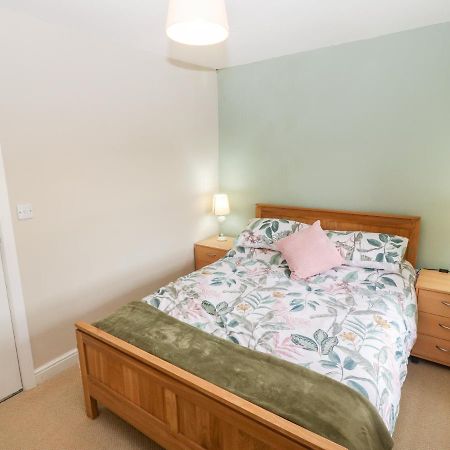 3 Green Terrace Gaerwen Екстер'єр фото