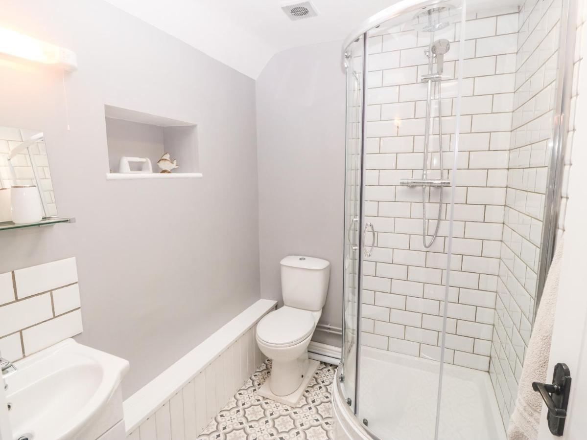 3 Green Terrace Gaerwen Екстер'єр фото