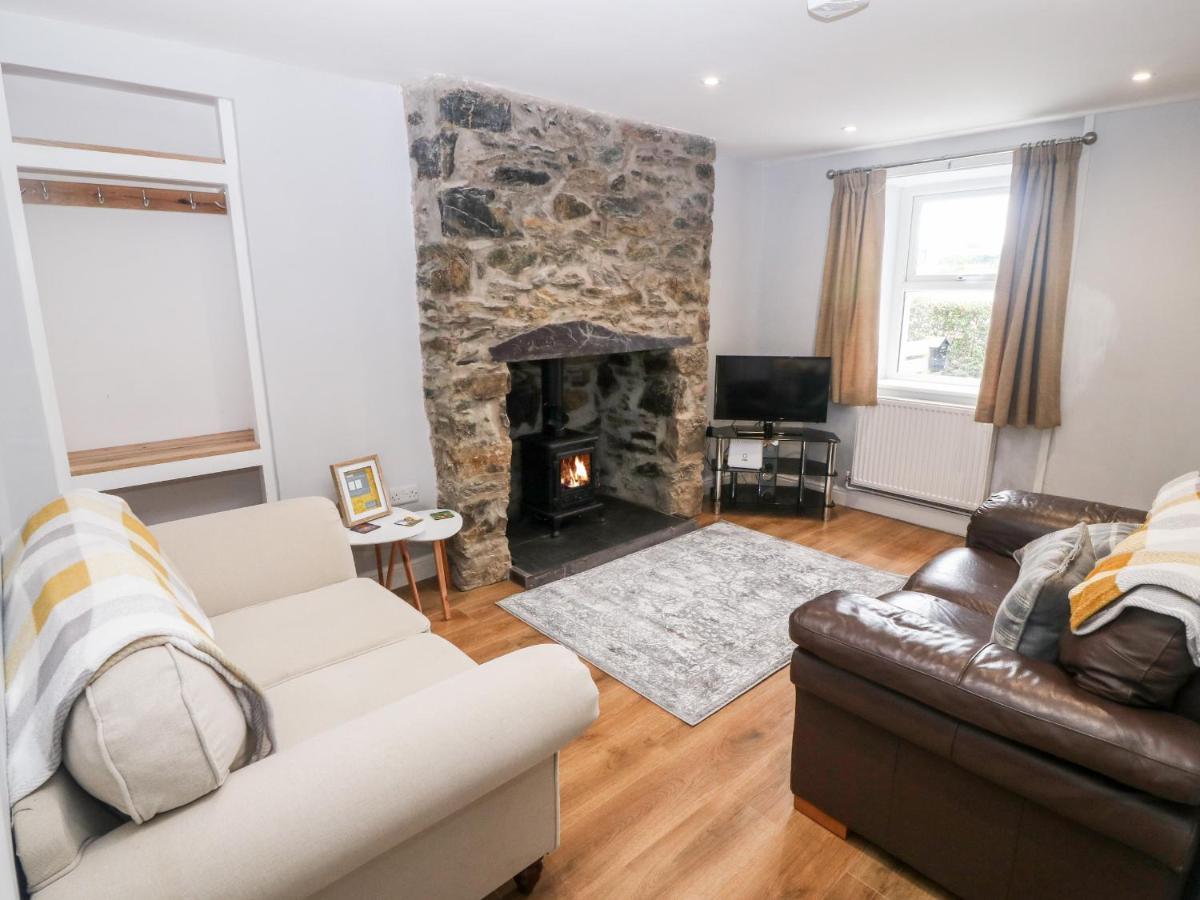 3 Green Terrace Gaerwen Екстер'єр фото